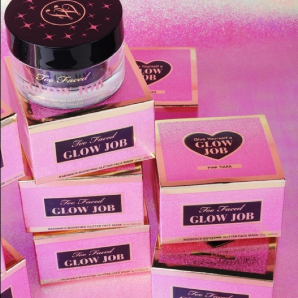 TOO FACED Glow Job Mask